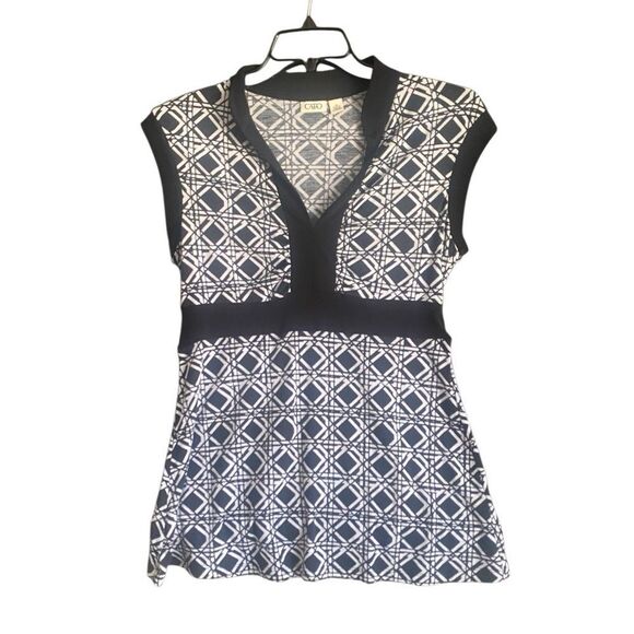CATO Black/White Geometric Pattern V-Neck Top With Sash. Size Medium - Picture 1 of 7
